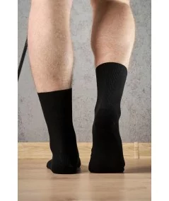 BRODRENE Pánske ponožky 41-43 | čierna